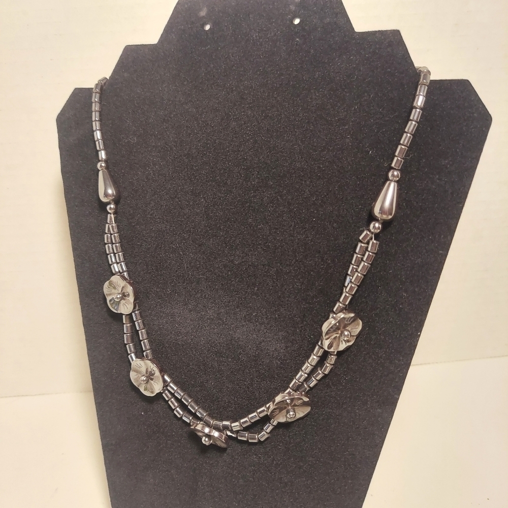 NWT Precious Hematite Necklace Double Strand Bead Flower Choker Metallic Gray